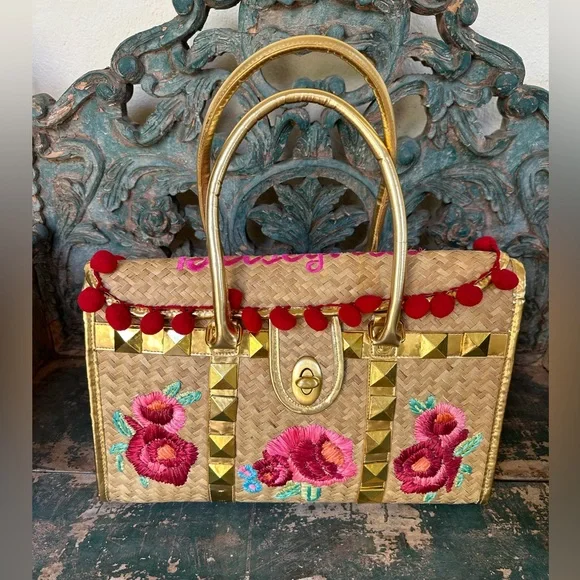 Betsey Johnson “Betseyville” Rose raffia embroidered straw bag w/leopard lining - Picture 1 of 9